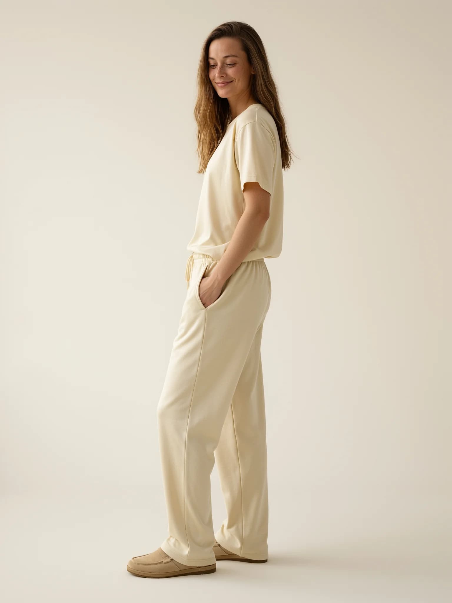 Model wearing the Relaxed Fleece Sweatpant — NAJEON